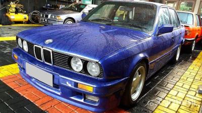 1991 BMW 318i