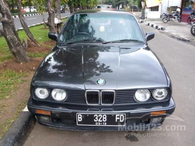 1991 - BMW 318i