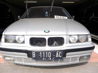 1995 - BMW 320i