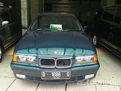 1995 BMW 323i