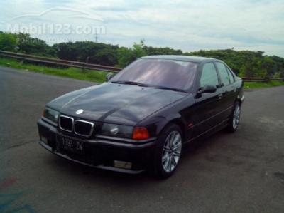 1997 BMW 3 Series 2,3 Sedan