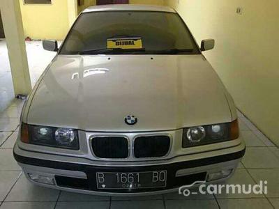 1998 BMW 323i