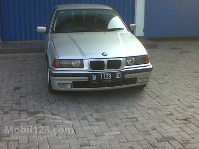 1998 BMW 323i 2.5 E36 2.5 Sedan