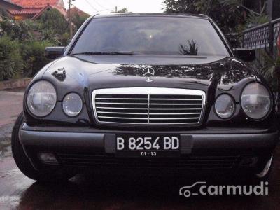 1998 Mercedes-Benz E230