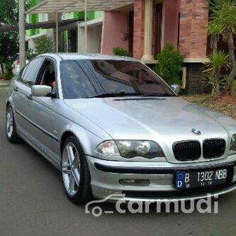 2000 BMW 318i