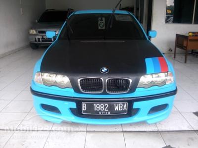 2000 - BMW 318i