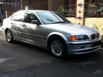 2000 BMW 323i 2.5 E46