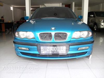 2000 - BMW 323i E46 2.5