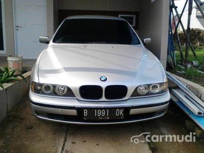 2000 BMW 528i