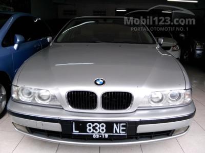 2000 - BMW 528i