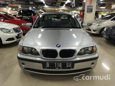 2002 BMW 318i facelift