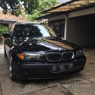 2002 BMW 325i 2.5 Sedan