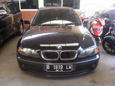 2003 - BMW 318i