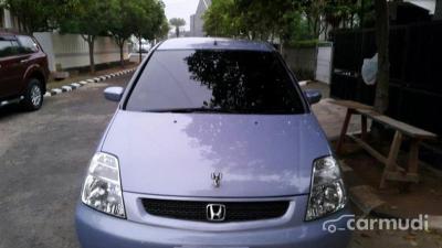 2004 Honda Stream xi