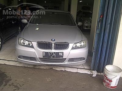 2006 BMW 320i 2.0 E90 2.0 Sedan Bisa credit Dp.Murah