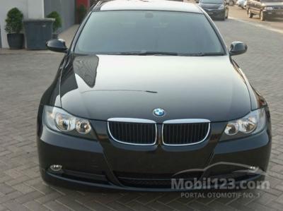 2009 BMW 320i 2.0 E90 ( Facelift ) 2.0 Sedan