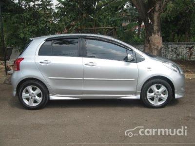 2009 Toyota Yaris S Limited