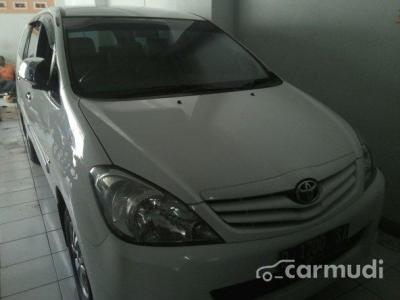 2010 Toyota Kijang Innova 2.0E