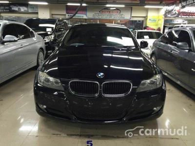 2011 BMW 320i bisnis