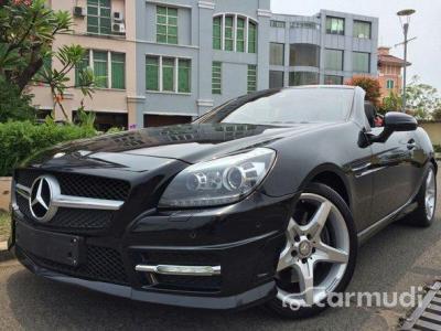 2011 Mercedes-Benz SLK200 AMG Black on Black (Magic Sky)