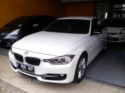 2012 - BMW 3 Series Sedan