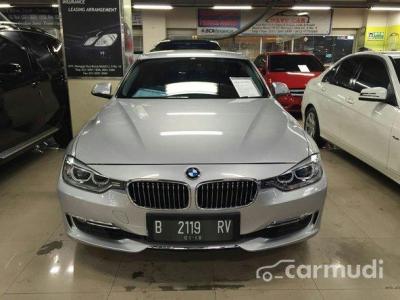 2012 BMW 320i luxury