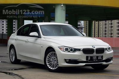 2013 BMW 320i 2.0 F30 Luxury White