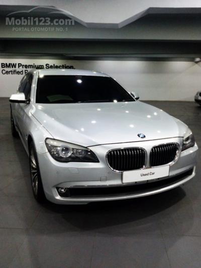 2013 BMW 740Li 3.0 Sedan