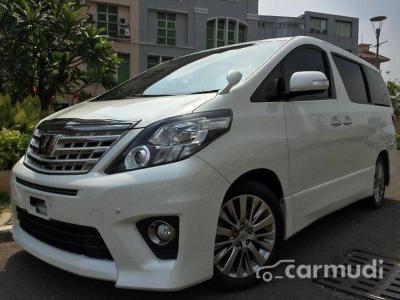 2013 Toyota Alphard S