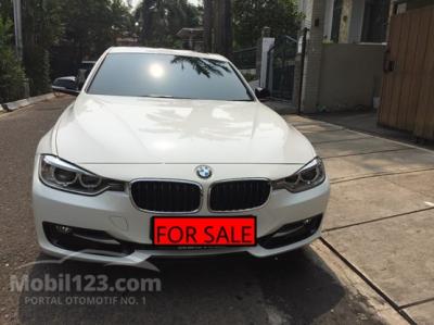 2014 BMW 328i F30 2.0 Sport Sedan