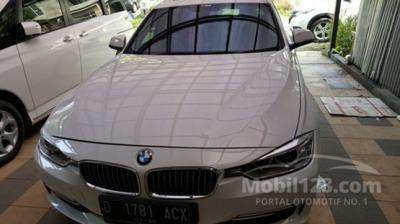 2015 BMW 328i F30 2.0 Sedan Luxury Mantap