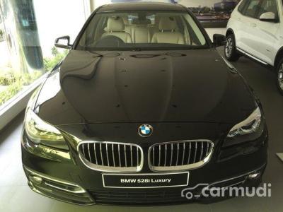 2015 BMW 528i Luxury