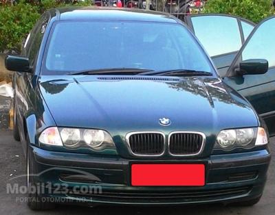 BMW 318i E46 Tahun 2001. Automatic Hijau Metalic