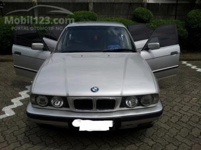 BMW 530i series 5 serba original dijual cepat