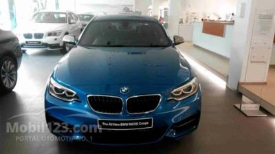 BMW M235i 3.0 M235i Coupe 2014