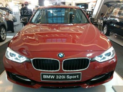 Clearance Sale Brand New BMW 320i