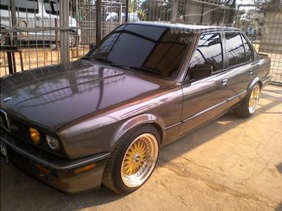 Dijual cepat 1991 BMW 318i 1,8 E30 1.8 Sedan.. serius only. no sms