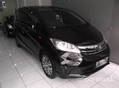 Honda Freed Sd 2012