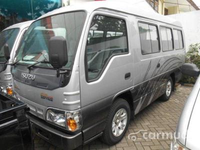 Isuzu Elf Microbus 16 Seat 2015