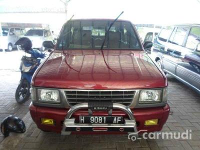 Isuzu Panther New Royale 2000