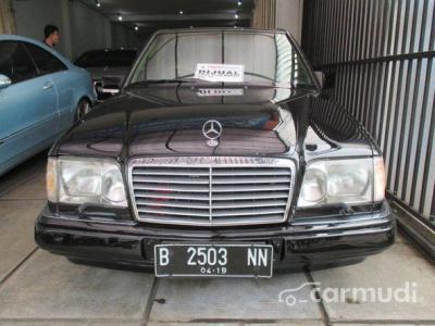 Mercedes-Benz E300 1988