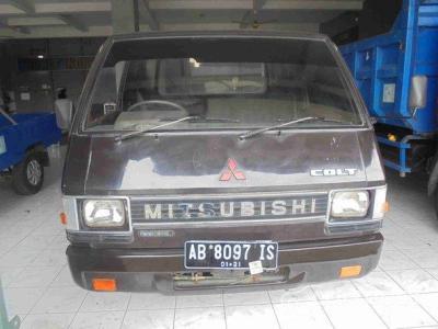 Mitsubishi L300 Pick Up 2003