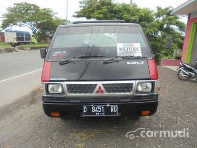 Mitsubishi L300 Pick Up 2009