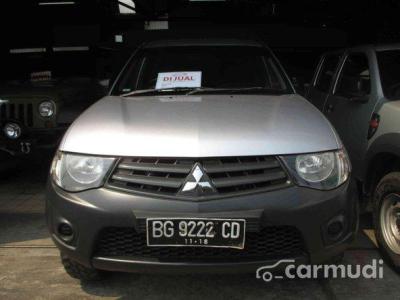 Mitsubishi Strada Cabin Rush 2011