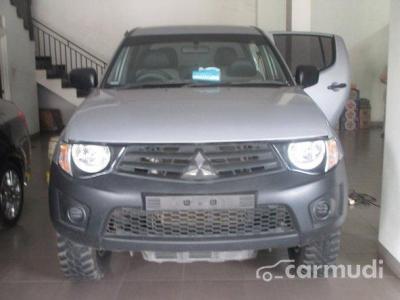 Mitsubishi Strada Double Cabin 2013