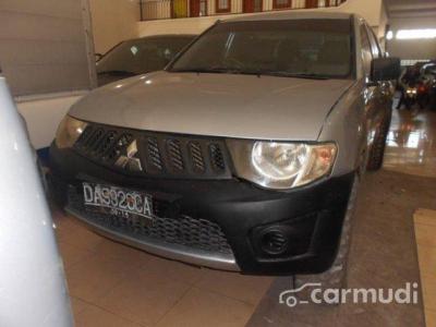 Mitsubishi Strada Glx 2010