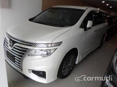 Nissan Elgrand Highway Star 2015