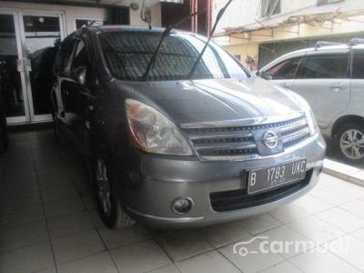 Nissan Grand Livina Ultimate 2010