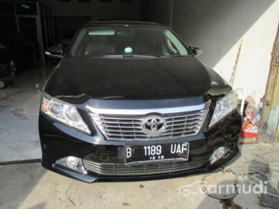 Toyota Camry V 2014