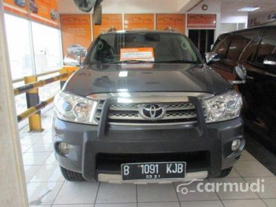 Toyota Fortuner 2.7G 2011